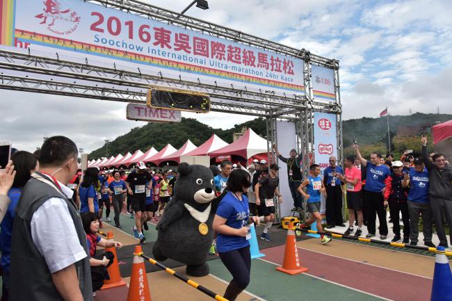 16東吳24小時國際超級馬拉松群星閃耀關家良一風靡全場 運動星球sportsplanetmag